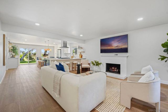 336 Cadillac Circle, Oceanside, CA 92054