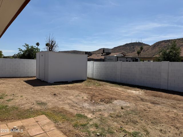 1641 W ANDORRA Drive, Phoenix, AZ 85029