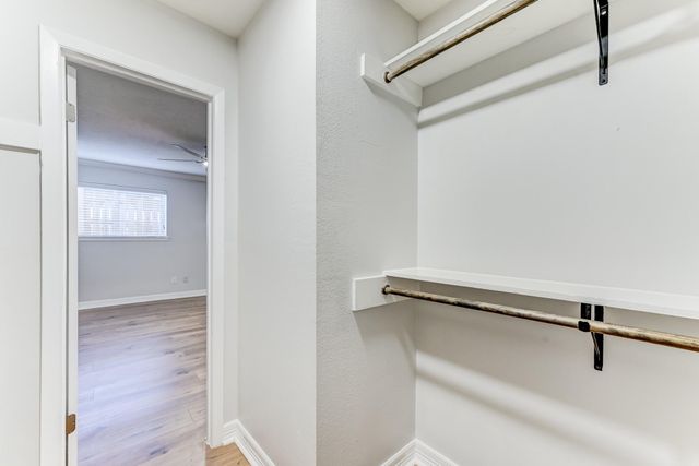 3224 Timmons Lane 157, Houston, TX 77027