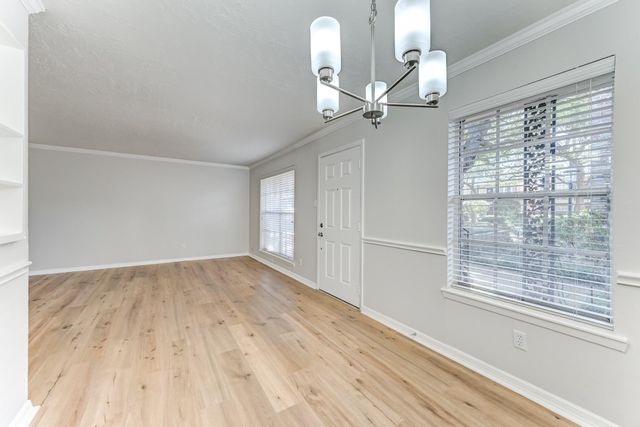 3224 Timmons Lane 157, Houston, TX 77027