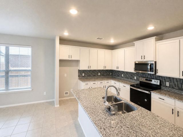 5601 Portola Lane, Denton, TX 76208