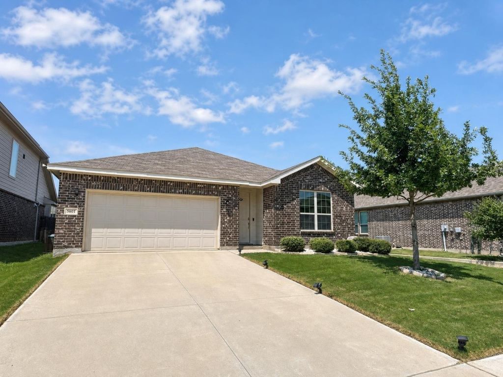 5601 Portola Lane, Denton, TX 76208