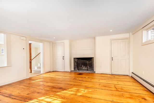 108 Washington Street 2, Marblehead, MA 01945