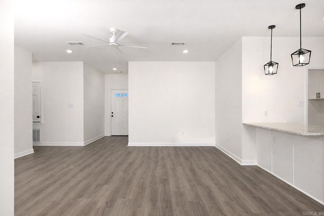 400 Reynolds, White Hall, AR 71602