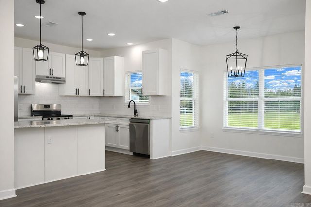 400 Reynolds, White Hall, AR 71602