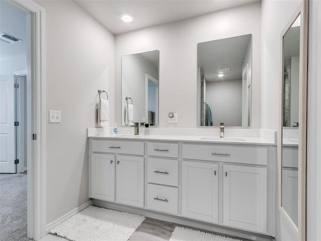 8400 NW 162nd Street, Edmond, OK 73013