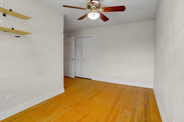112 Persimmon Lane, Lake Jackson, TX 77566