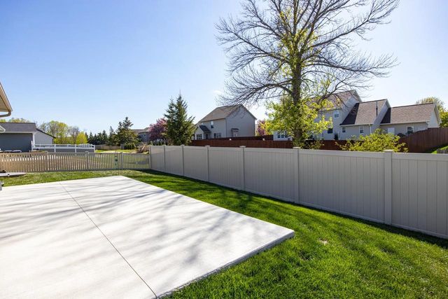 N9339 GEMSTONE COURT, Appleton, WI 54915