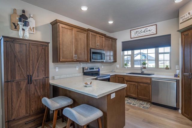 N9339 GEMSTONE COURT, Appleton, WI 54915