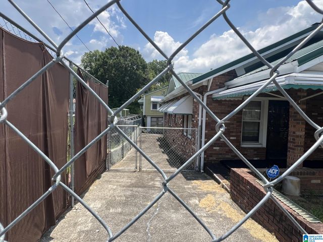 124 W 18TH STREET, Anniston, AL 36201