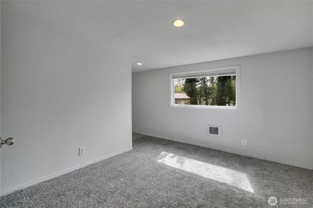 24809 SE 235th Place, Maple Valley, WA 98038