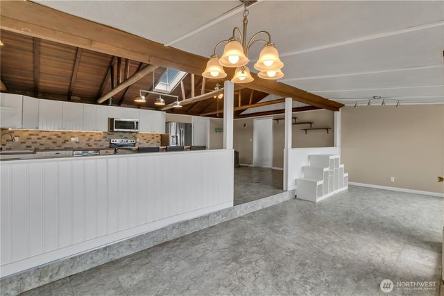 24809 SE 235th Place, Maple Valley, WA 98038