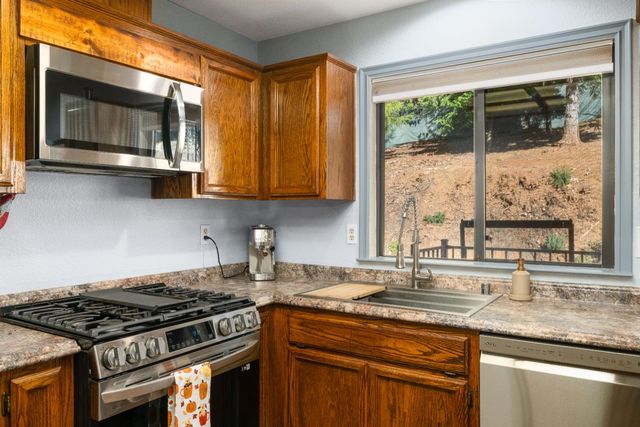 20977 Birchwood Dr, Foresthill, CA 95631