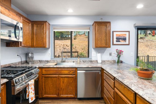 20977 Birchwood Dr, Foresthill, CA 95631