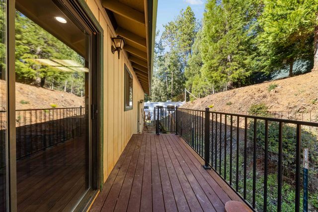 20977 Birchwood Dr, Foresthill, CA 95631