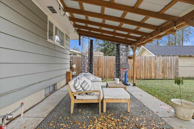 4020 W Crown Ave, Spokane, WA 99205