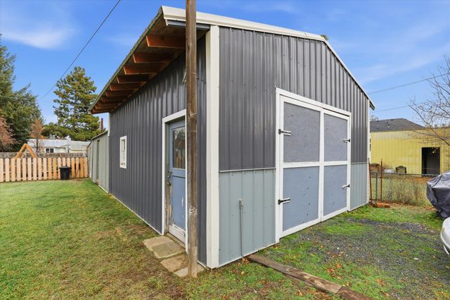 4020 W Crown Ave, Spokane, WA 99205