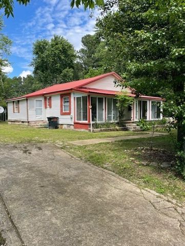 103 E High St, Ethridge, TN 38456