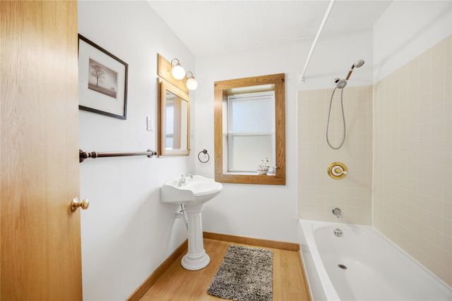 4120 Colfax Avenue, Des Moines, IA 50317
