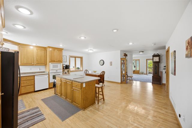 4120 Colfax Avenue, Des Moines, IA 50317