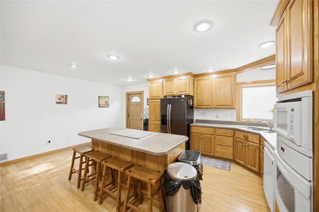 4120 Colfax Avenue, Des Moines, IA 50317