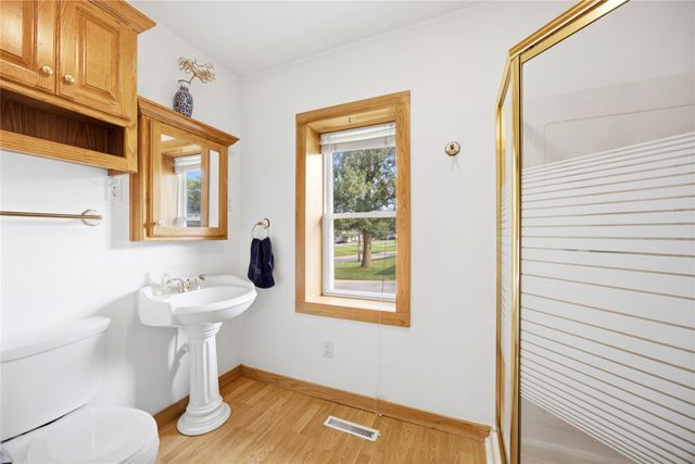 4120 Colfax Avenue, Des Moines, IA 50317