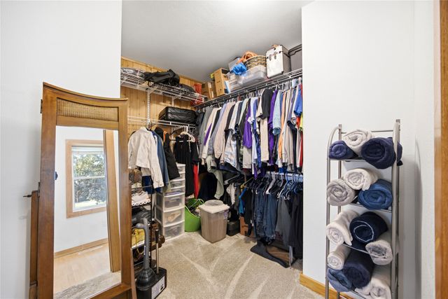 4120 Colfax Avenue, Des Moines, IA 50317