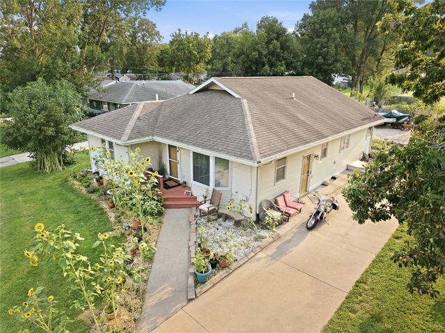 4120 Colfax Avenue, Des Moines, IA 50317