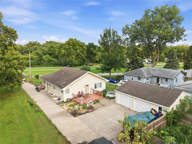 4120 Colfax Avenue, Des Moines, IA 50317