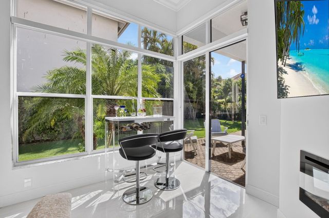 6356 NW 25th Way, Boca Raton, FL 33496