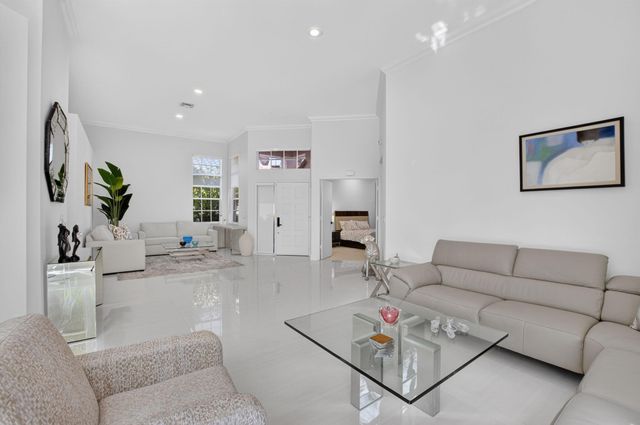 6356 NW 25th Way, Boca Raton, FL 33496