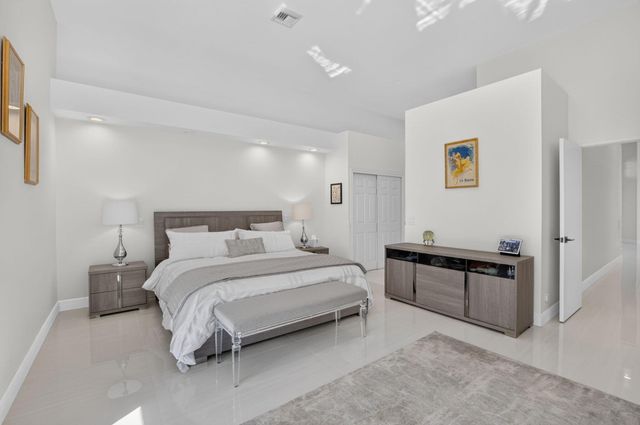6356 NW 25th Way, Boca Raton, FL 33496