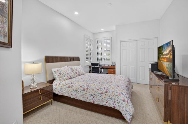 6356 NW 25th Way, Boca Raton, FL 33496