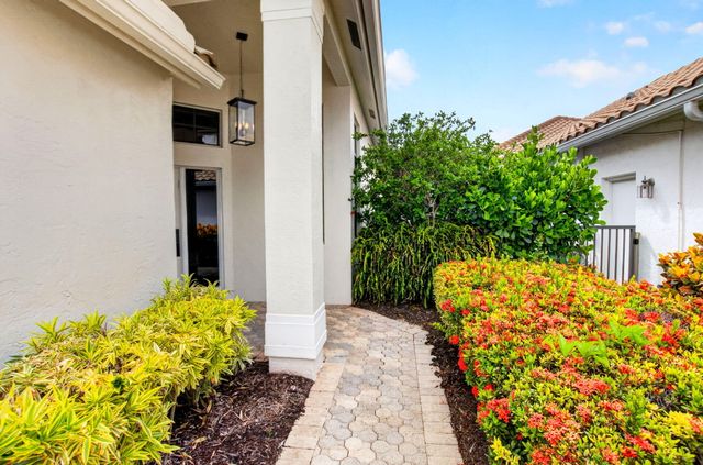6356 NW 25th Way, Boca Raton, FL 33496