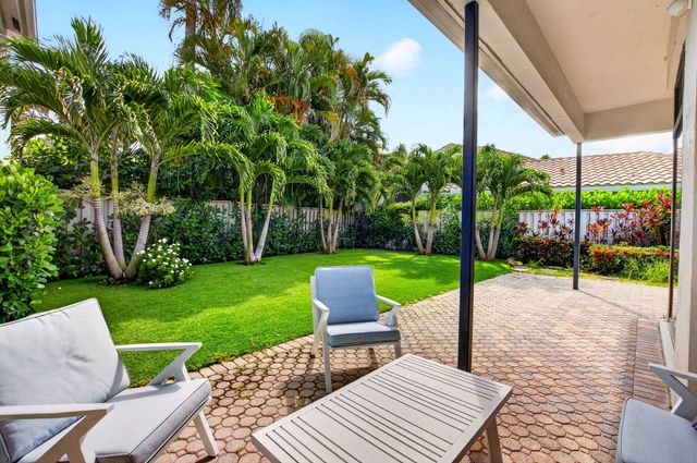 6356 NW 25th Way, Boca Raton, FL 33496