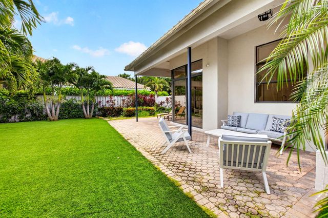 6356 NW 25th Way, Boca Raton, FL 33496