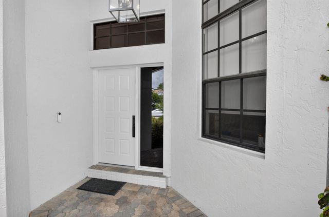 6356 NW 25th Way, Boca Raton, FL 33496