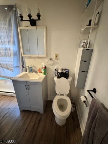 17 Railroad Ave, Phillipsburg Town, NJ 08865