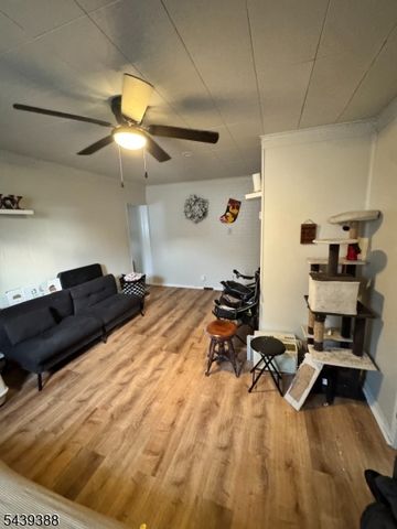 17 Railroad Ave, Phillipsburg Town, NJ 08865