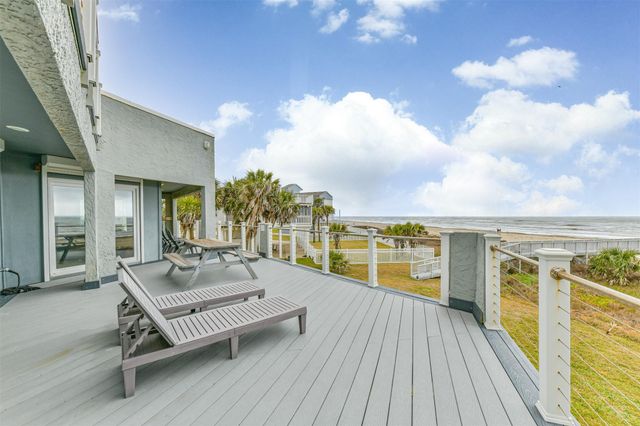 18611 W De Vaca Lane, Galveston, TX 77554