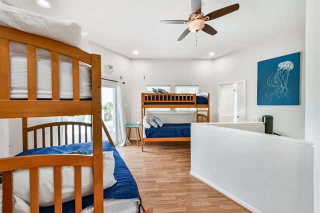 18611 W De Vaca Lane, Galveston, TX 77554