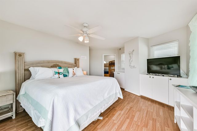 18611 W De Vaca Lane, Galveston, TX 77554