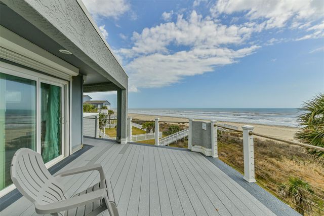 18611 W De Vaca Lane, Galveston, TX 77554