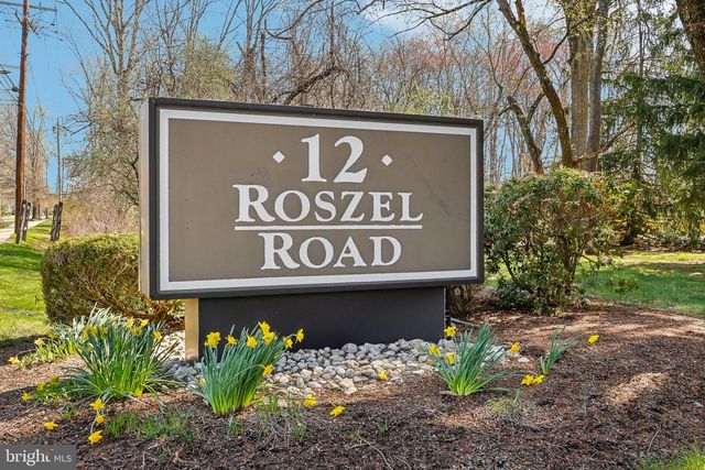 12 ROSZEL RD #B103, Princeton, NJ 08540
