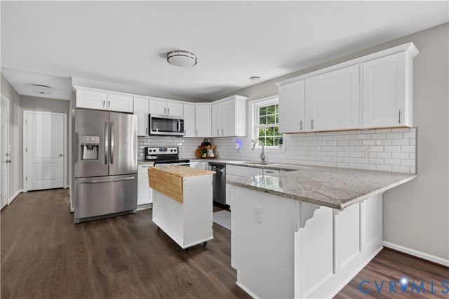 7437 Laneview Dr, Richmond, VA 23225