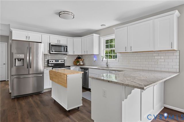 7437 Laneview Dr, Richmond, VA 23225