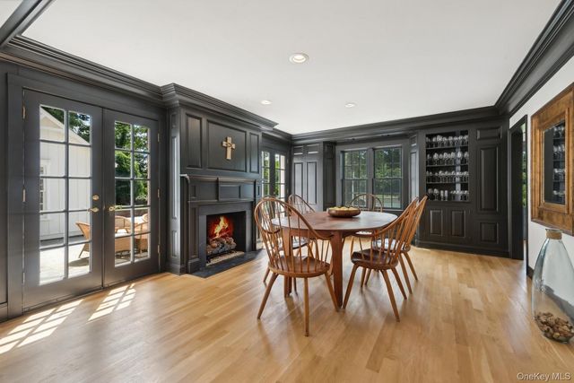 15 Lloyd Harbor Road, Lloyd Harbor, NY 11743