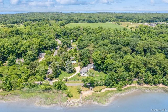 15 Lloyd Harbor Road, Lloyd Harbor, NY 11743