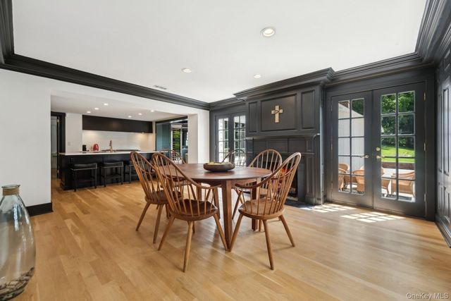 15 Lloyd Harbor Road, Lloyd Harbor, NY 11743