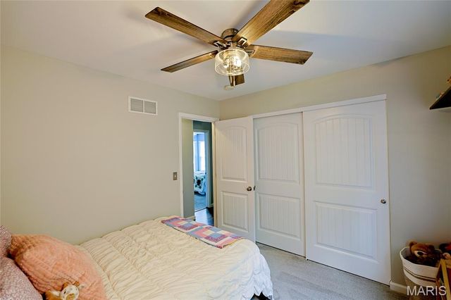 143 Trotters Creek Lane, Wright City, MO 63390
